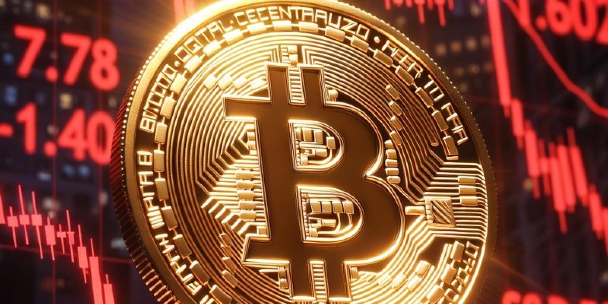 Биткоин протестировал $82 000: SOL и DOGE лидируют на фоне предупреждения Майкла Берри